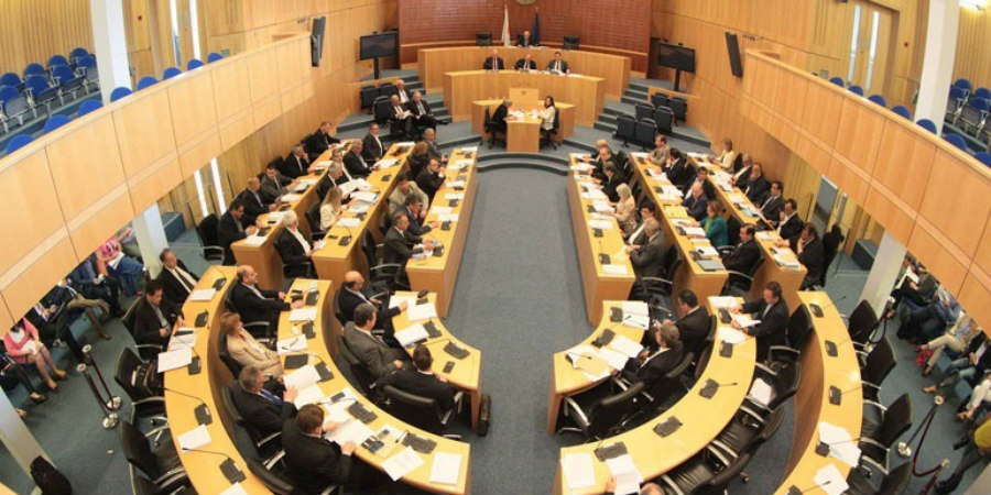 Με πλειοψηφία η απόφαση της «βουλής» για άρση της ασυλίας Οζγκιουργκιούν